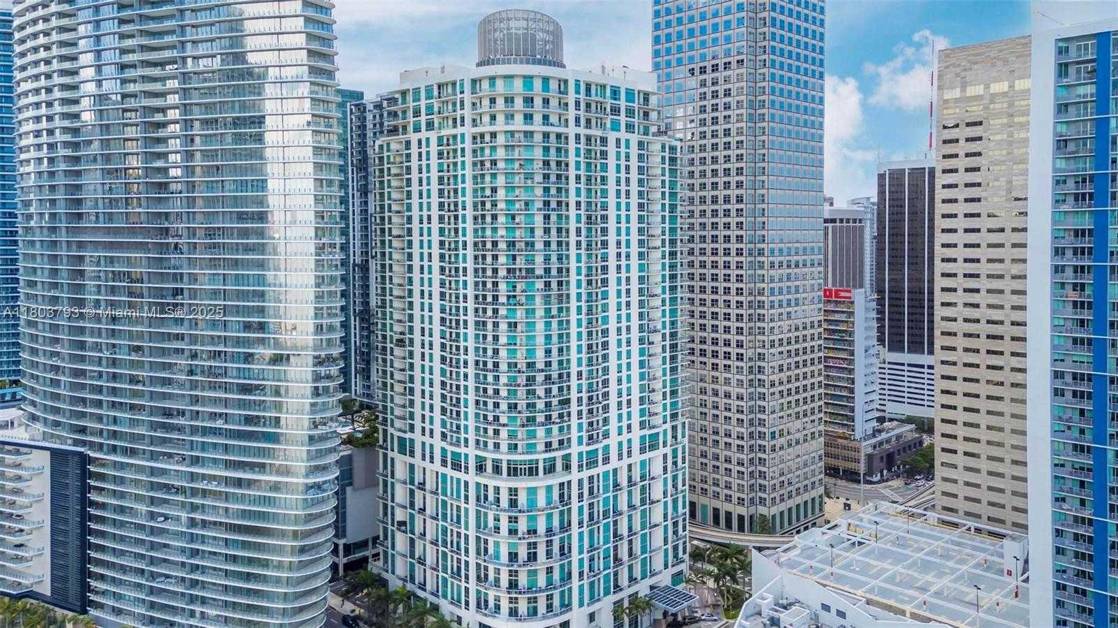 Small Image of Aston Martin Residences Sales Gallery, 300 Biscayne Blvd, Miami, FL 33131, USA Number 36