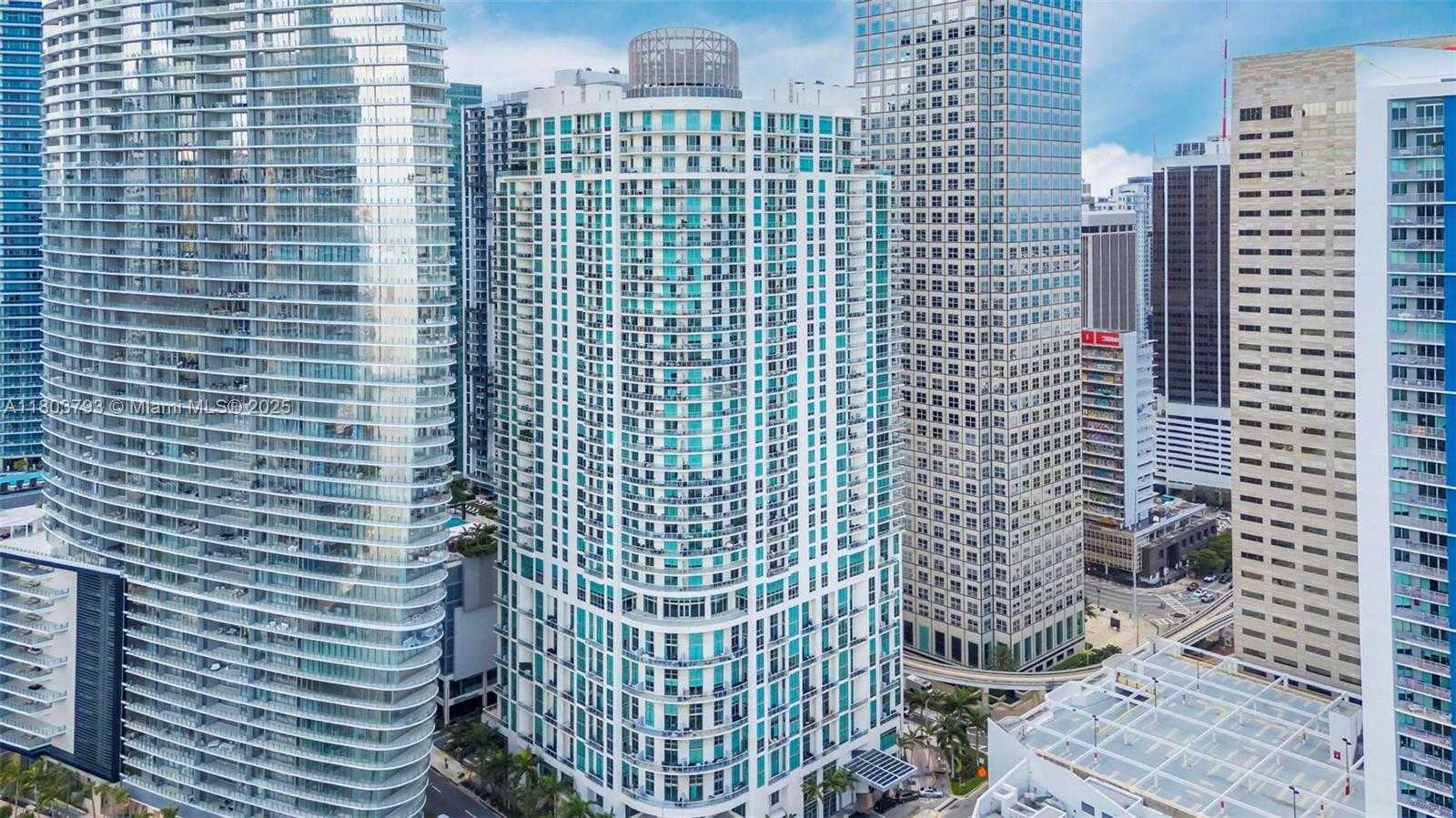 Small Image of Aston Martin Residences Sales Gallery, 300 Biscayne Blvd, Miami, FL 33131, USA Number 37
