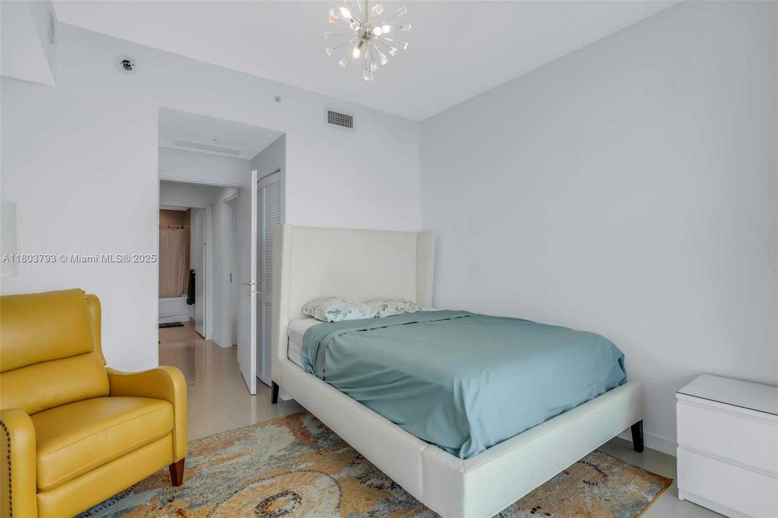 Small Image of Aston Martin Residences Sales Gallery, 300 Biscayne Blvd, Miami, FL 33131, USA Number 8