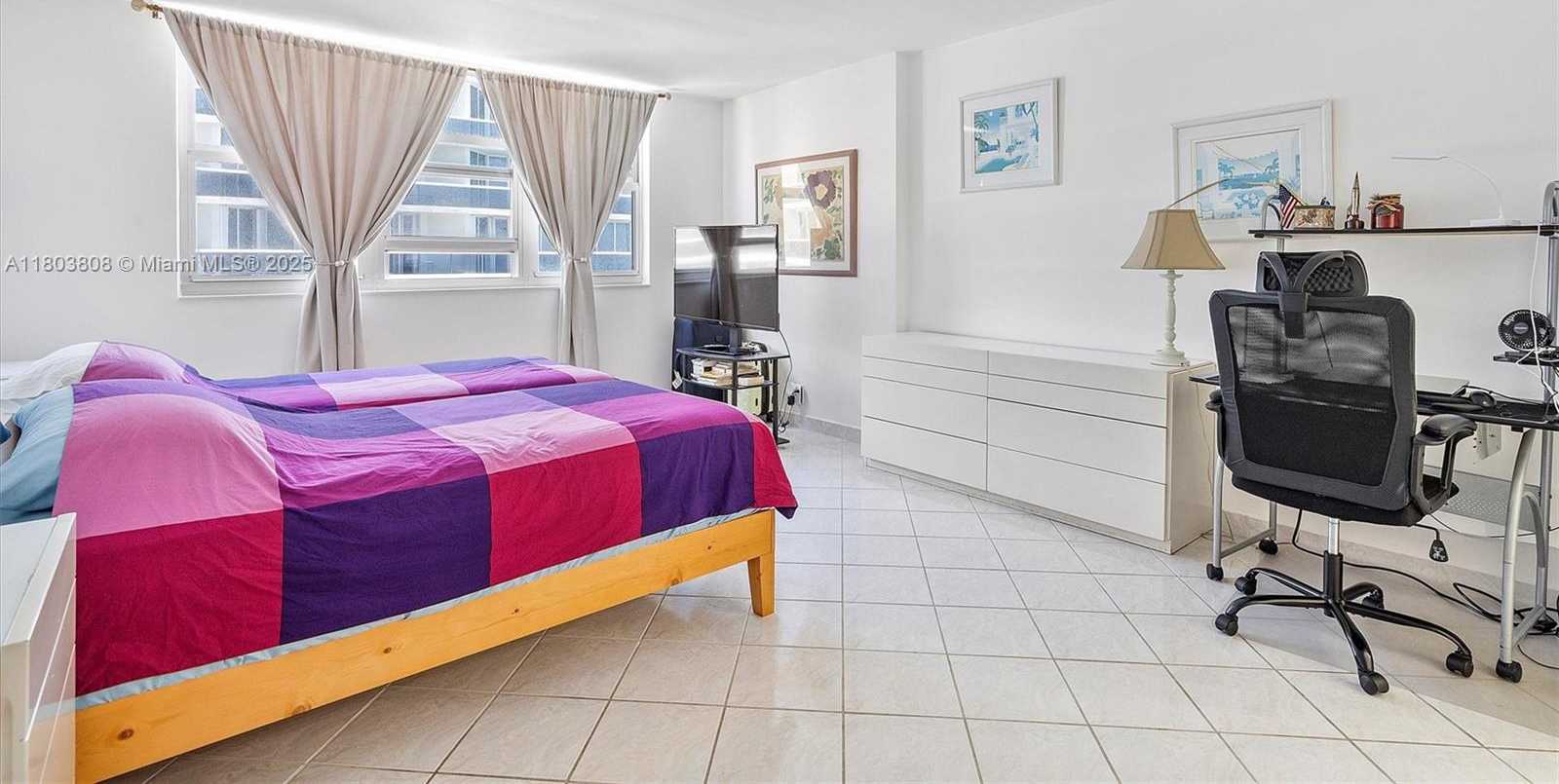 Small Image of 9511 COLLINS AVE #1002, Surfside Number 10