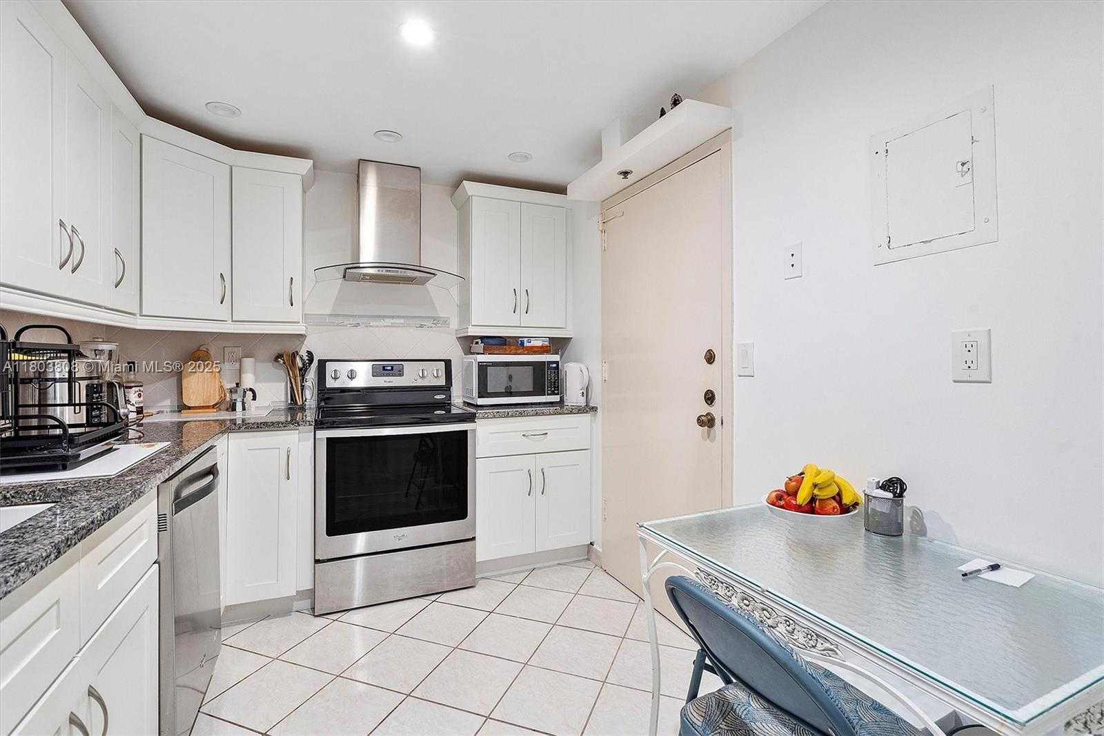 Small Image of 9511 COLLINS AVE #1002, Surfside Number 7