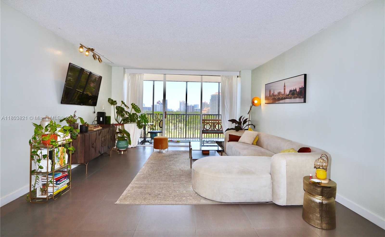 Small Image of 20379 WEST COUNTRY CLUB DR #836, Aventura Number 11
