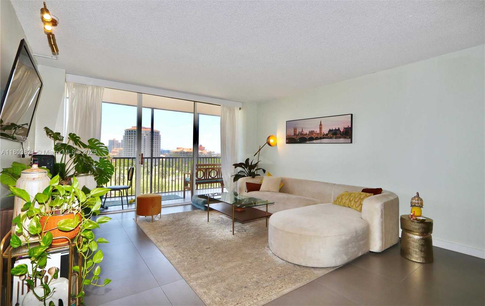 Small Image of 20379 WEST COUNTRY CLUB DR #836, Aventura Number 12