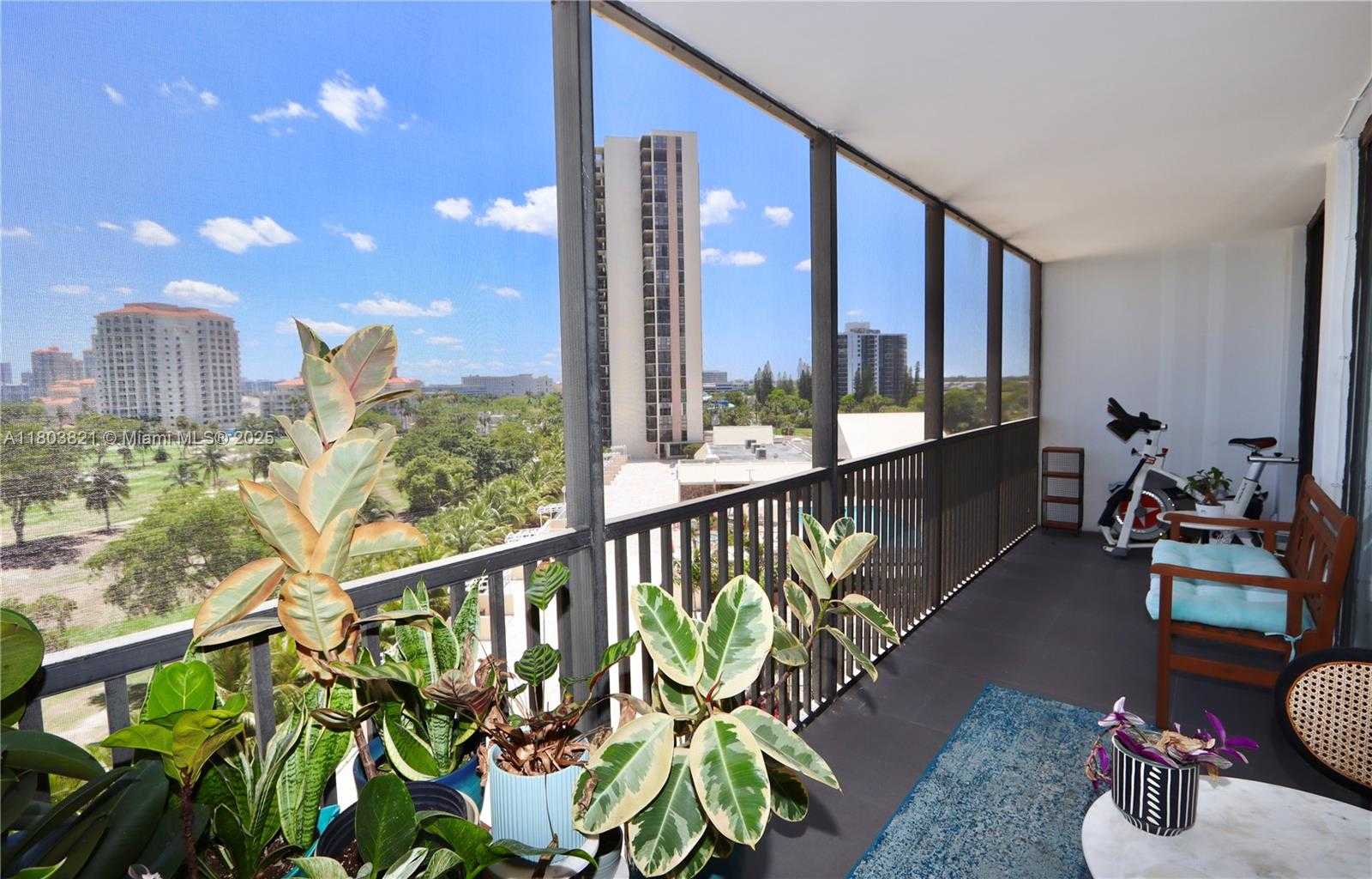 Small Image of 20379 WEST COUNTRY CLUB DR #836, Aventura Number 4