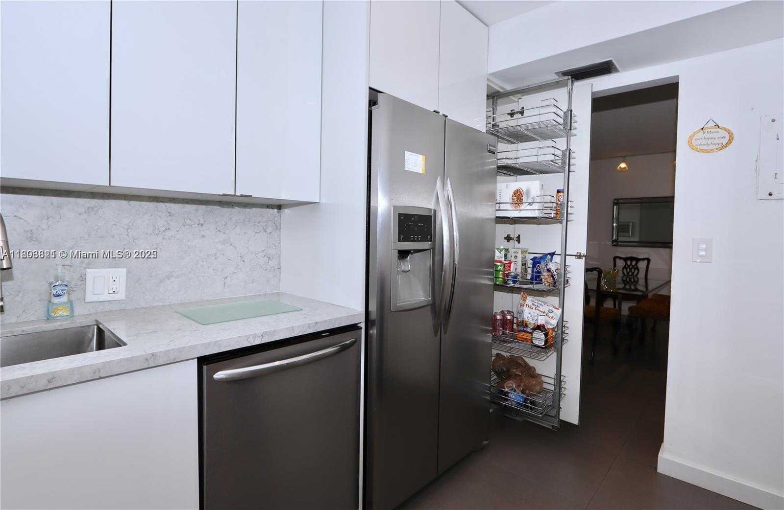 Small Image of 20379 WEST COUNTRY CLUB DR #836, Aventura Number 7