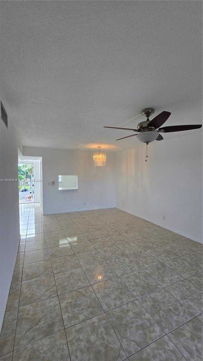Small Image of 2520 NORTH EAST 1ST CT #406, Boynton Beach Number 10