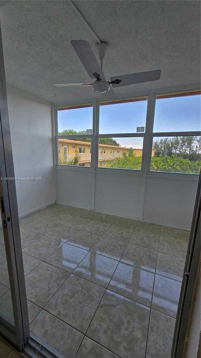 Small Image of 2520 NORTH EAST 1ST CT #406, Boynton Beach Number 12