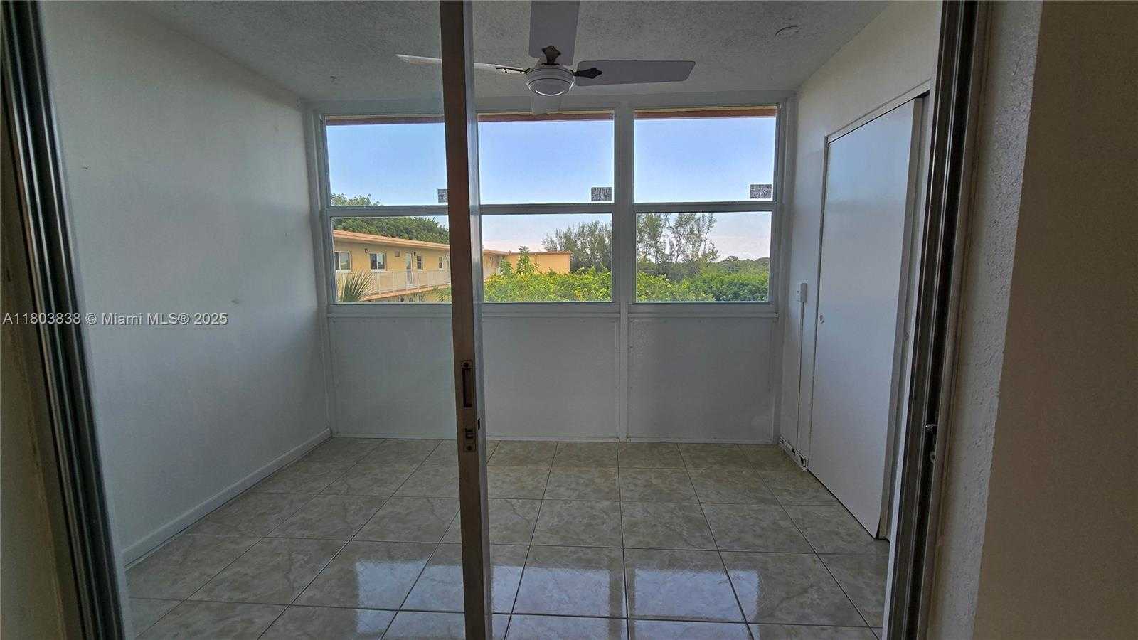 Small Image of 2520 NORTH EAST 1ST CT #406, Boynton Beach Number 13