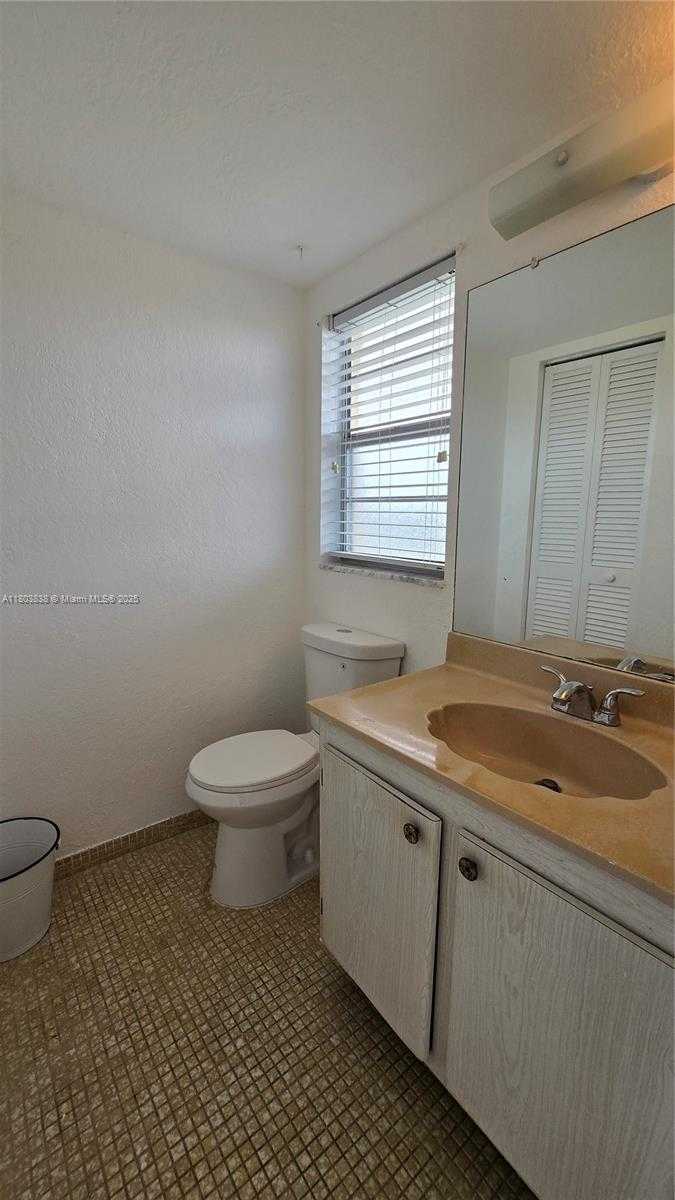 Small Image of 2520 NORTH EAST 1ST CT #406, Boynton Beach Number 6