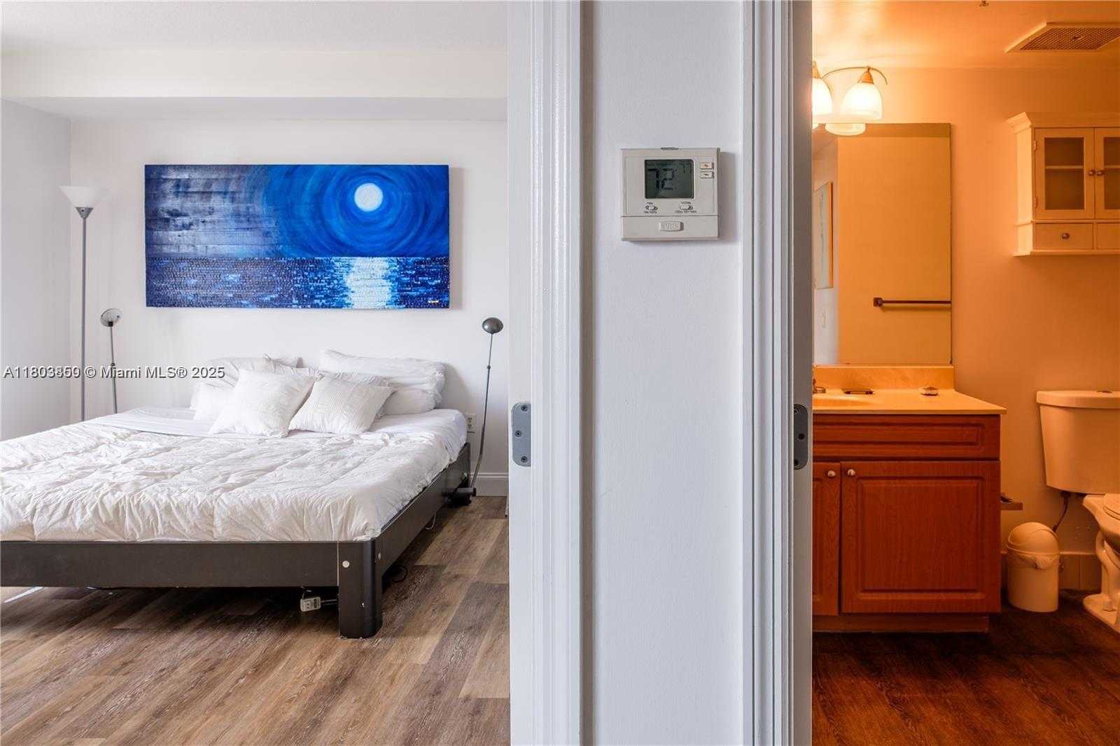 Small Image of 900 SOUTH WEST 8TH ST #710, Miami Number 10
