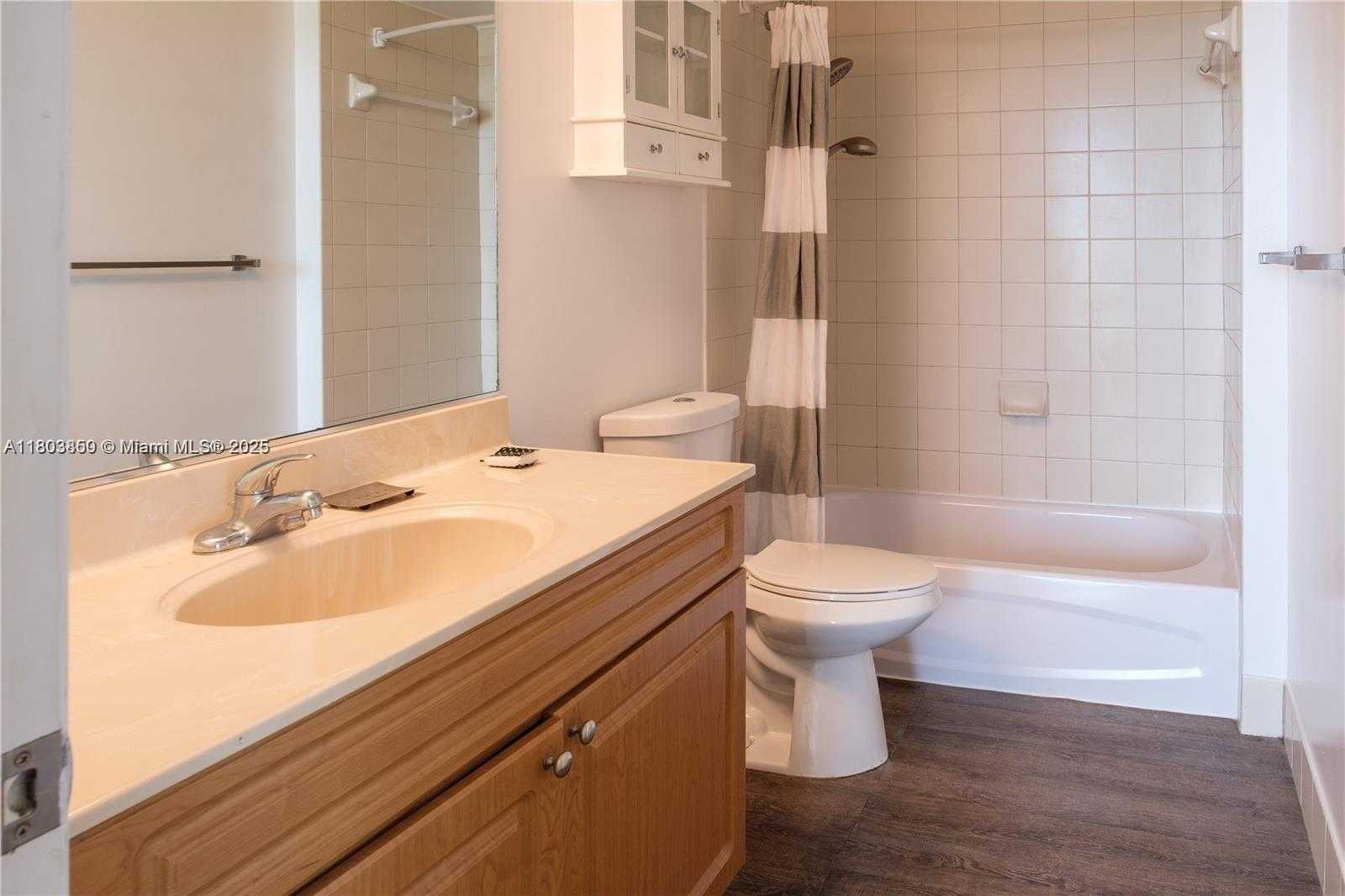 Small Image of 900 SOUTH WEST 8TH ST #710, Miami Number 11