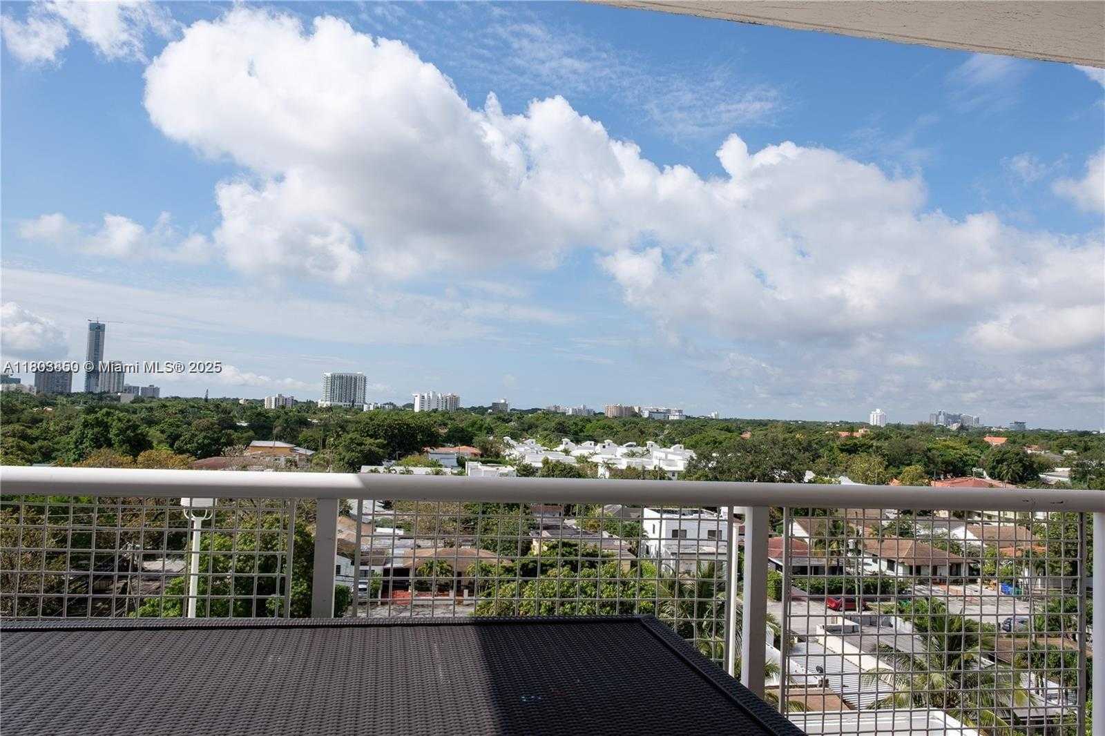 Small Image of 900 SOUTH WEST 8TH ST #710, Miami Number 17