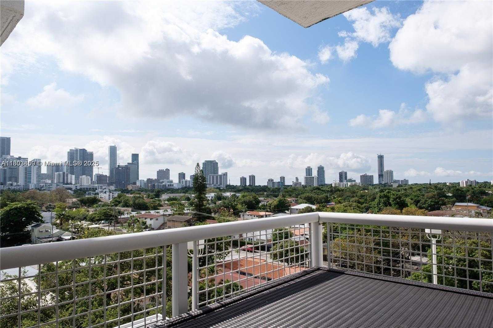 Small Image of 900 SOUTH WEST 8TH ST #710, Miami Number 18