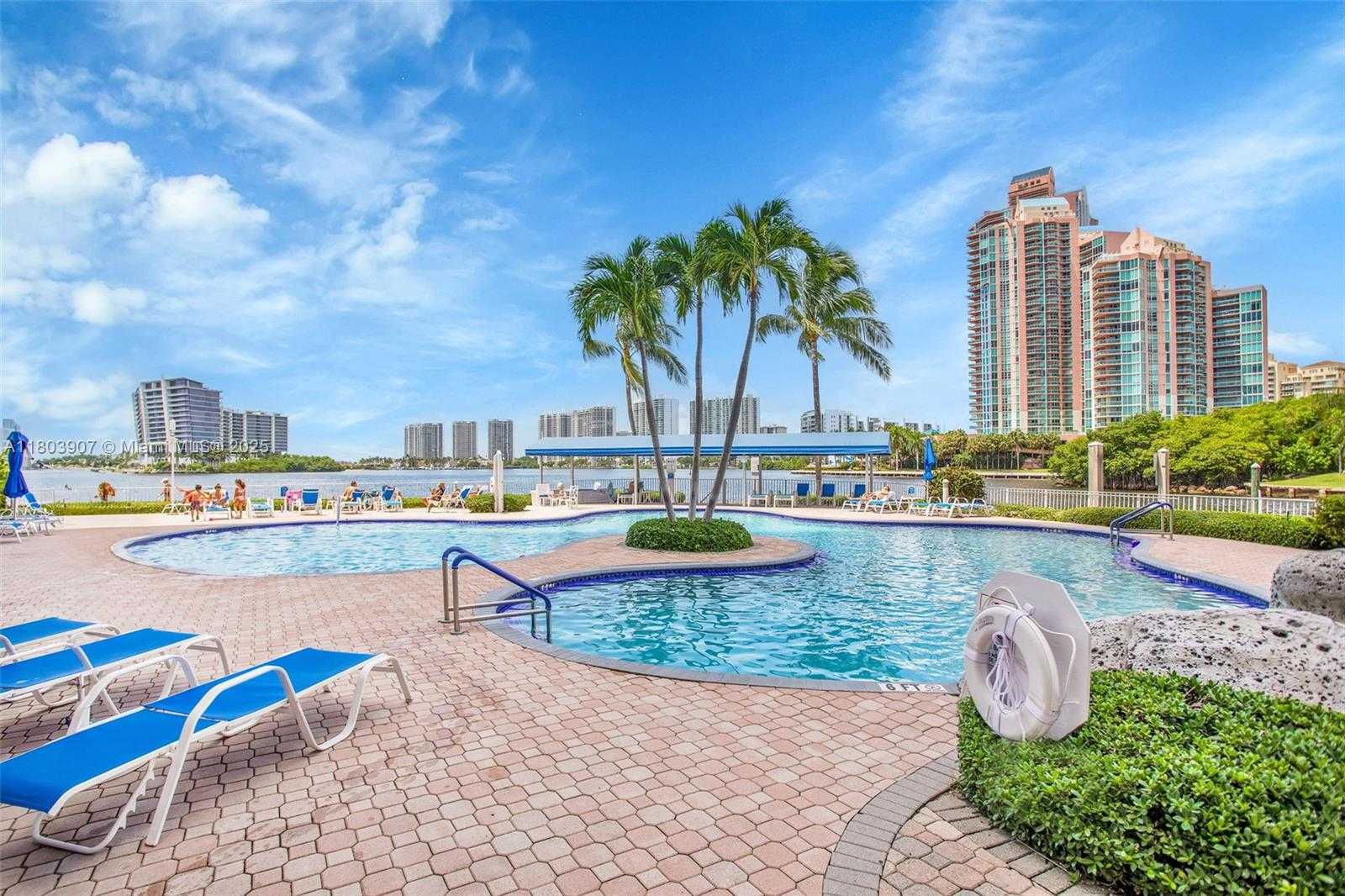 Small Image of 3530 MYSTIC POINTE DR #214, Aventura Number 19
