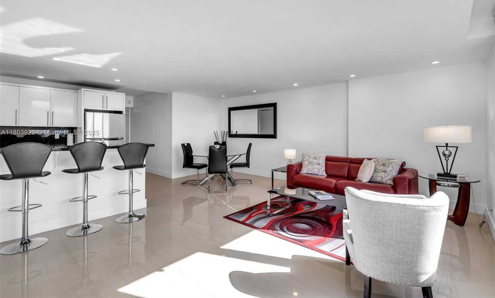 Small Image of 2301 COLLINS AVE #727, Miami Beach Number 10