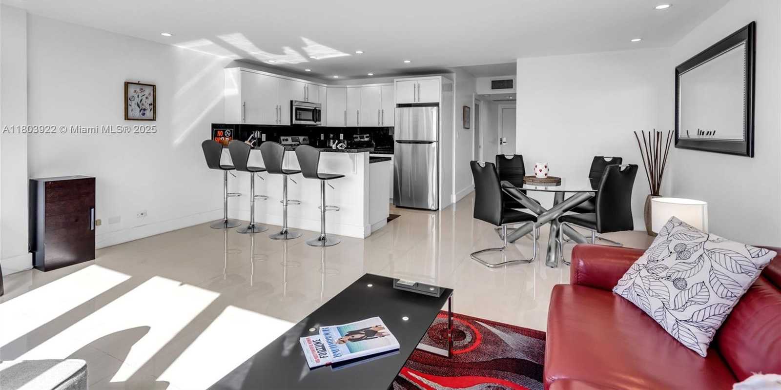 Small Image of 2301 COLLINS AVE #727, Miami Beach Number 13