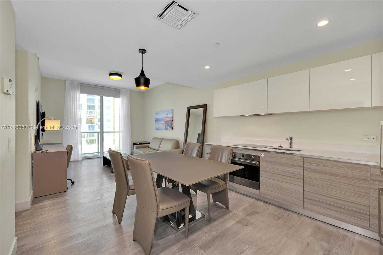 Small Image of 777 NORTH OCEAN DR #N503, Hollywood Number 17