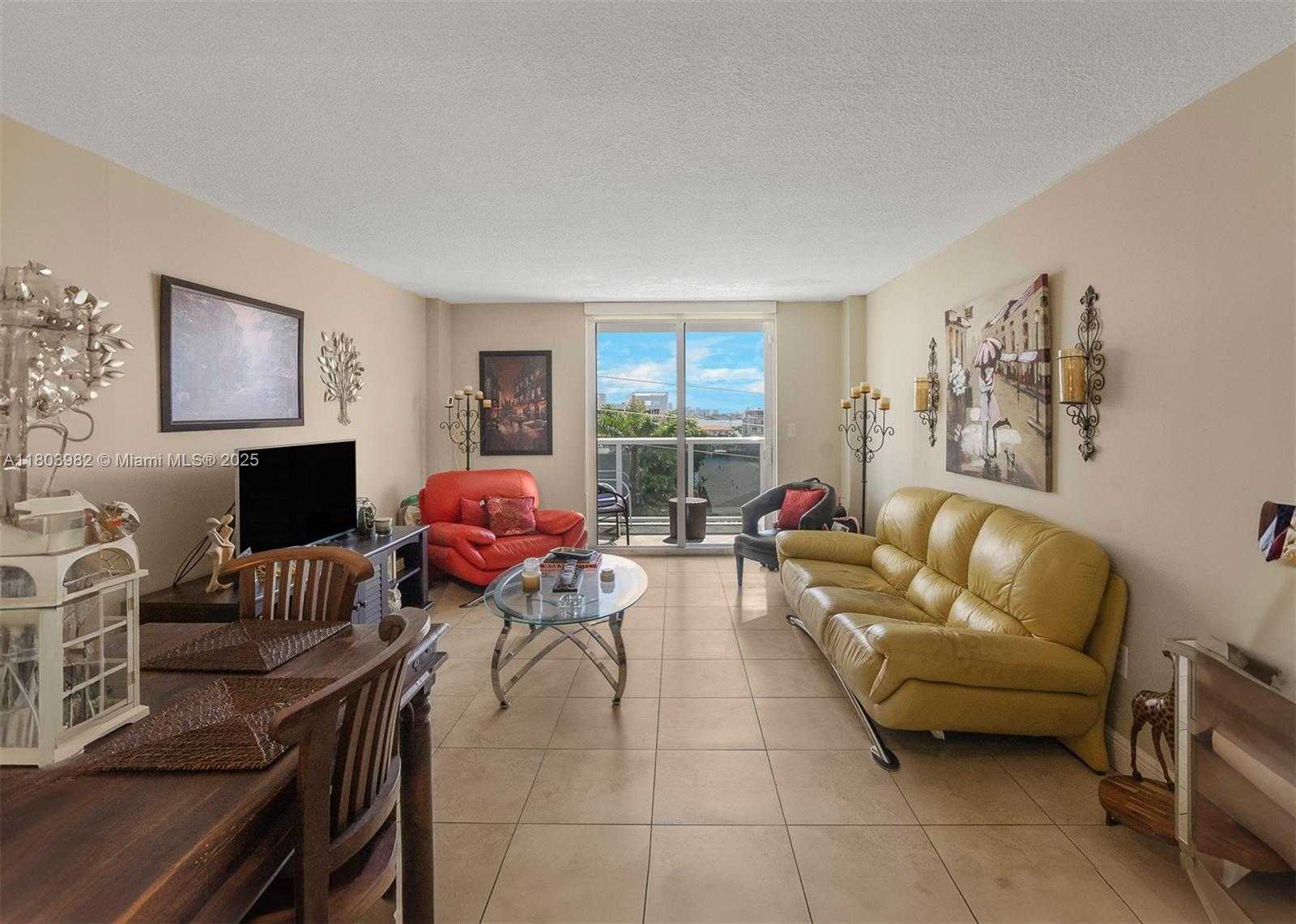 Small Image of 7928 WEST DR #503, North Bay Village Number 11