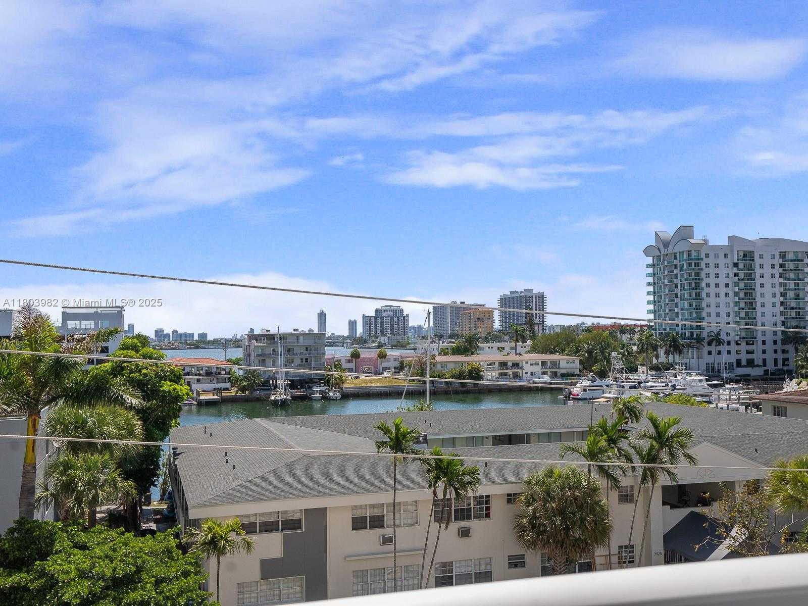 Small Image of 7928 WEST DR #503, North Bay Village Number 18