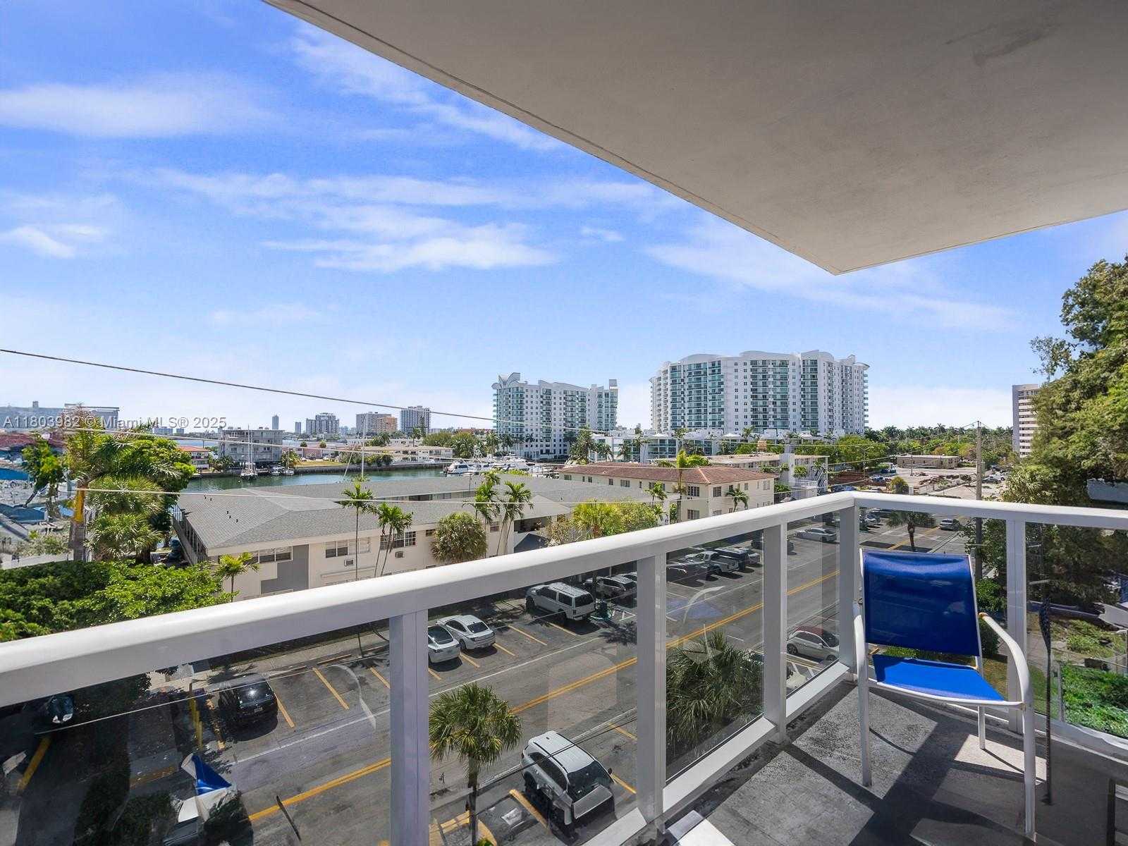 Small Image of 7928 WEST DR #503, North Bay Village Number 20