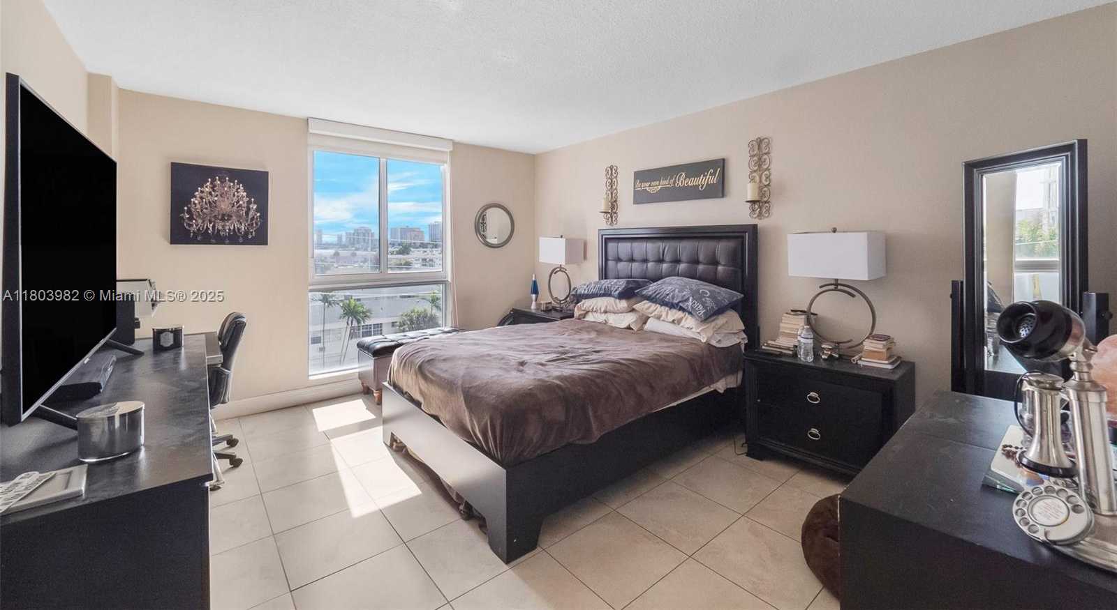 Small Image of 7928 WEST DR #503, North Bay Village Number 27