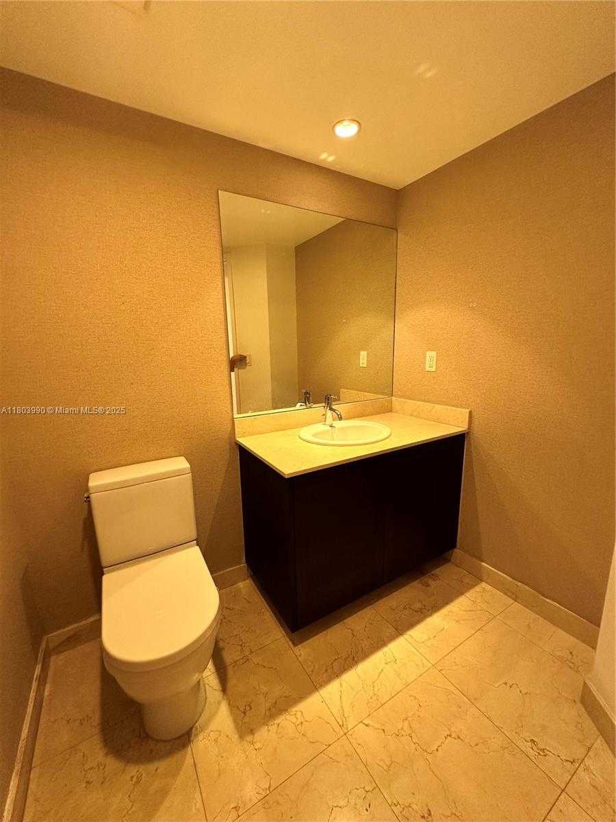 Small Image of 200 #501, Sunny Isles Beach Number 15