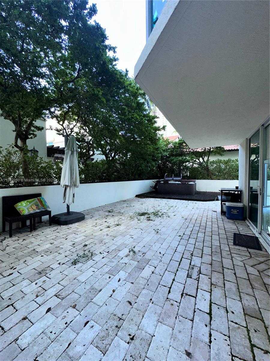 Small Image of 200 #501, Sunny Isles Beach Number 16