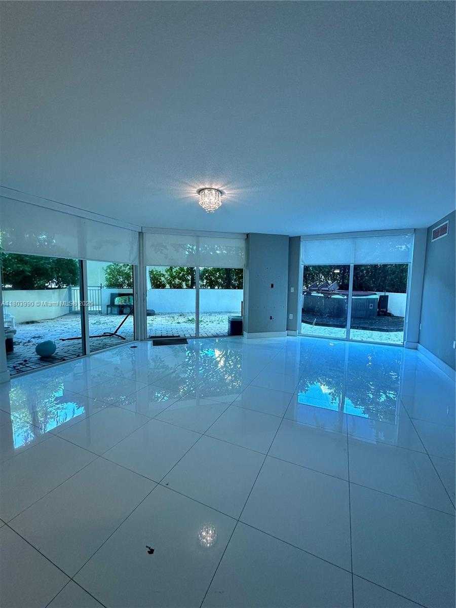 Small Image of 200 #501, Sunny Isles Beach Number 3
