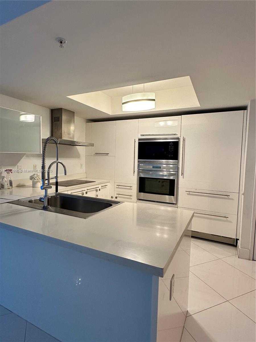 Small Image of 200 #501, Sunny Isles Beach Number 7