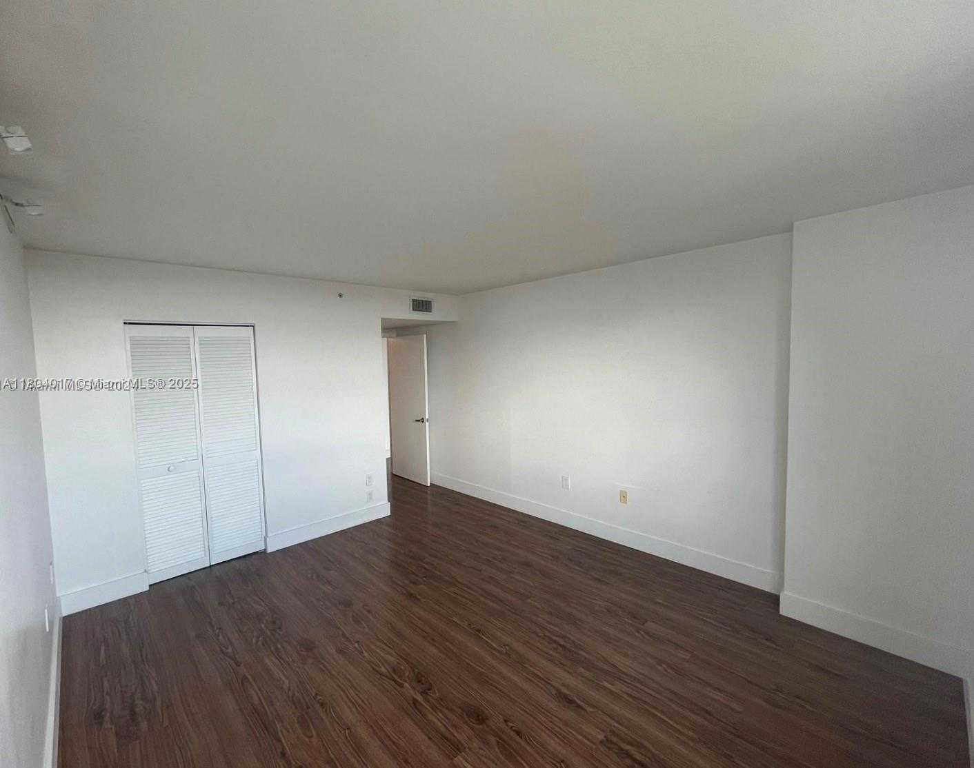 Small Image of 650 WEST AVE #1206, Miami Beach Number 12