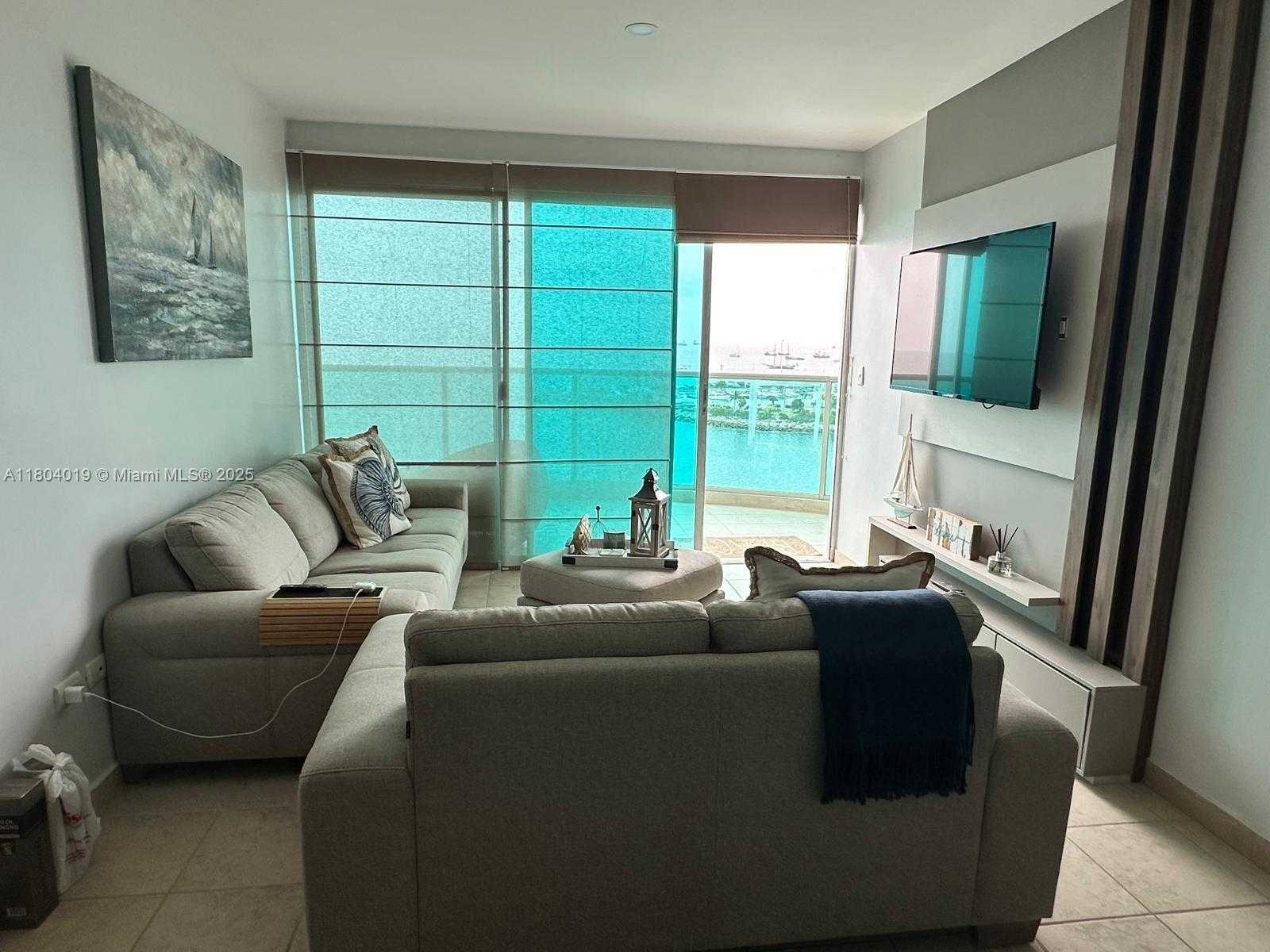 Small Image of SANTA ELENA ECUADOR #B02, Out of City Number 10