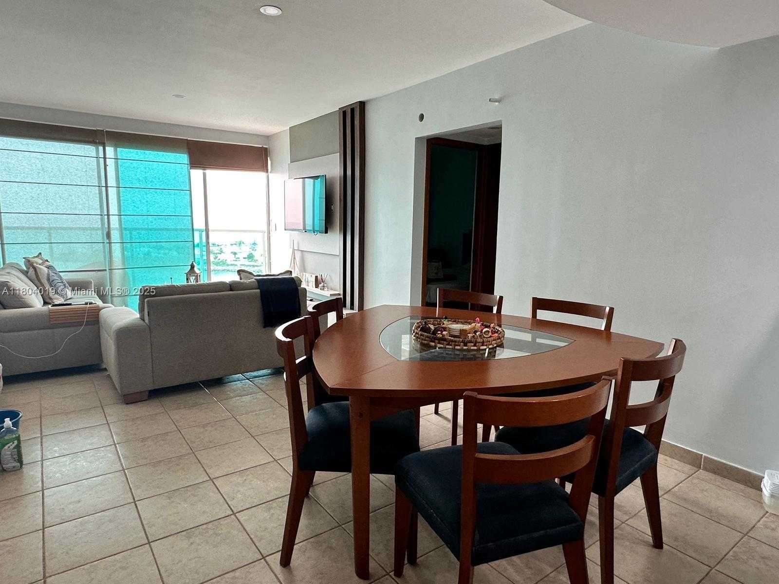 Small Image of SANTA ELENA ECUADOR #B02, Out of City Number 11