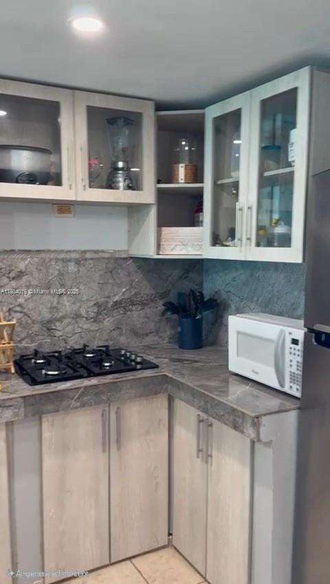 Small Image of SANTA ELENA ECUADOR #B02, Out of City Number 15