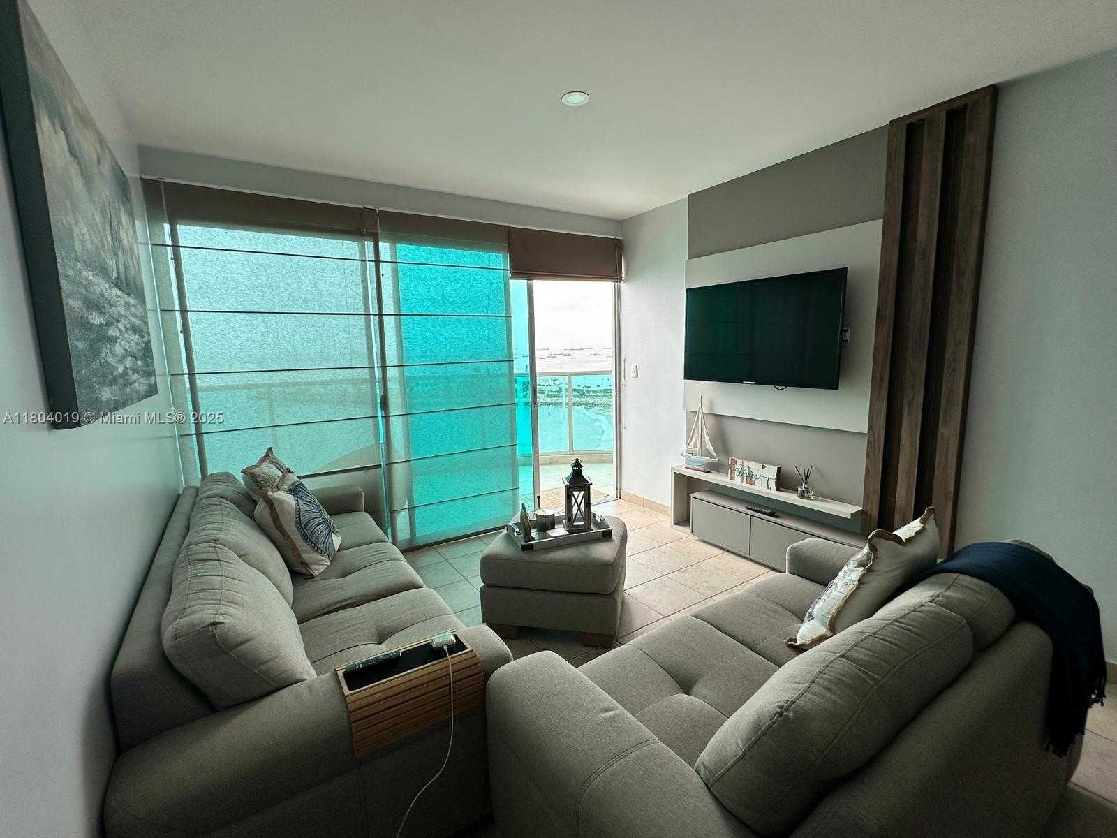 Small Image of SANTA ELENA ECUADOR #B02, Out of City Number 3