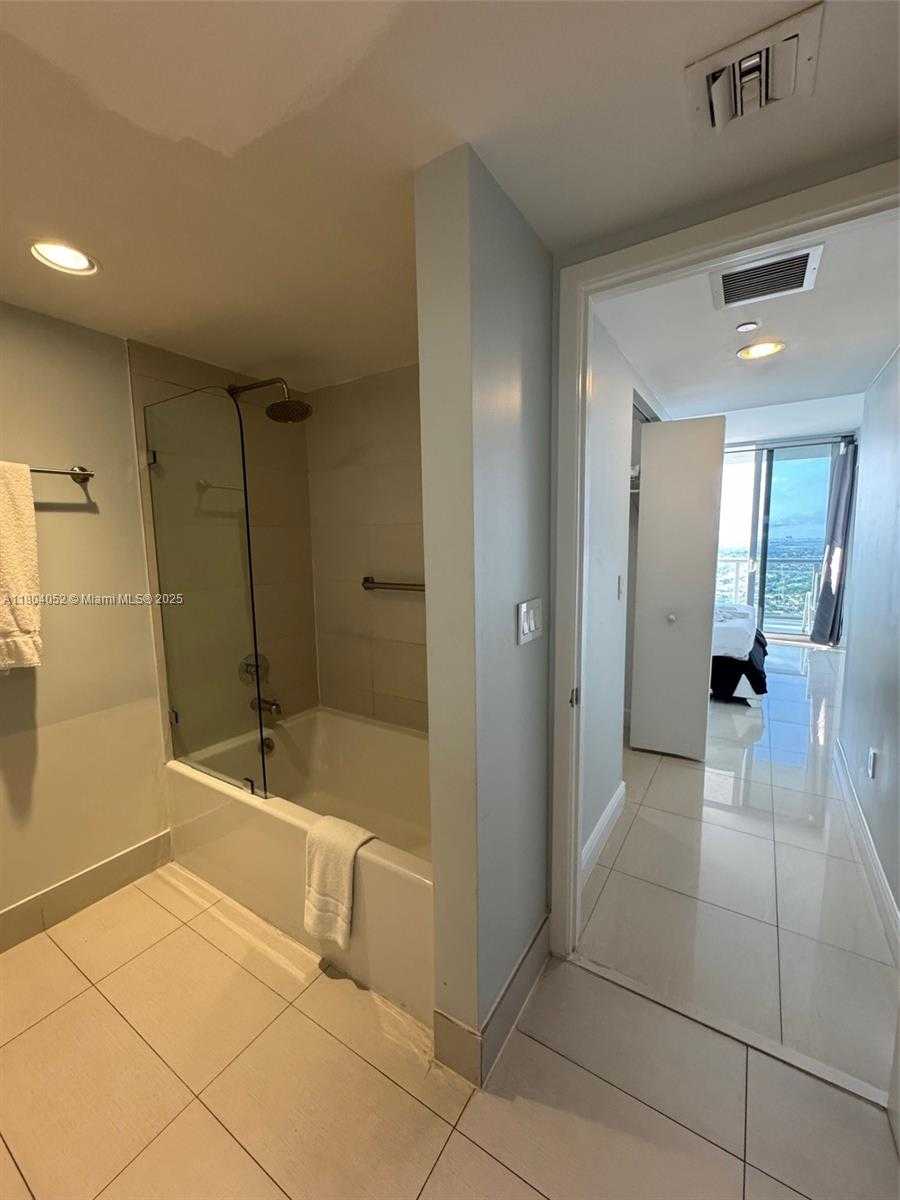 Small Image of 2600 EAST HALLANDALE BEACH BLVD #T3210, Hallandale Beach Number 15