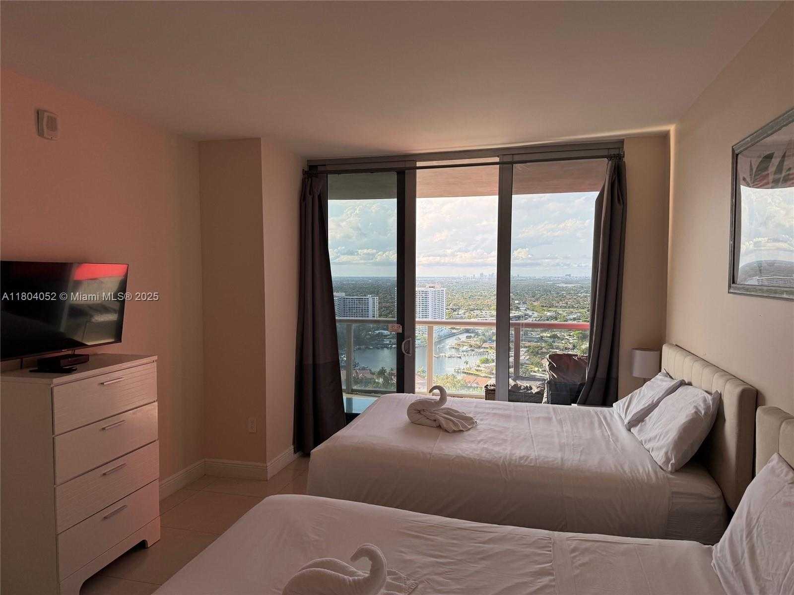 Small Image of 2600 EAST HALLANDALE BEACH BLVD #T3210, Hallandale Beach Number 21