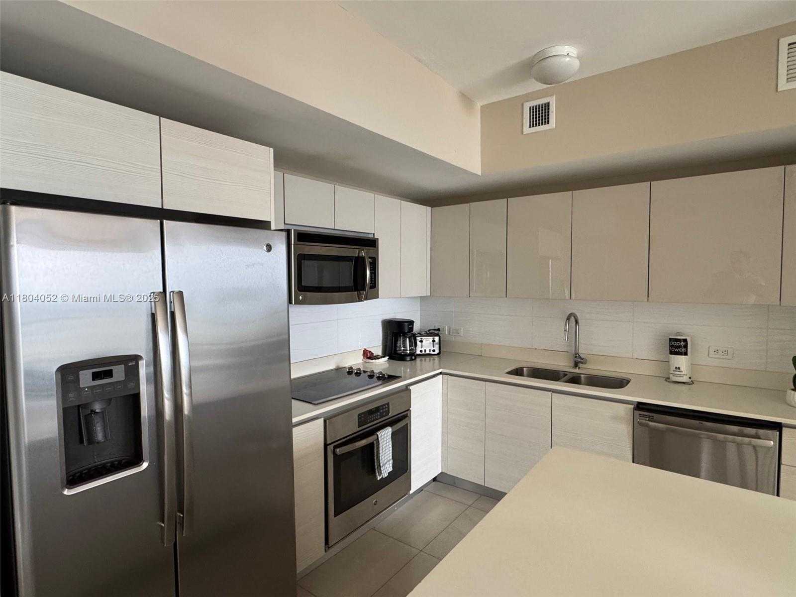 Small Image of 2600 EAST HALLANDALE BEACH BLVD #T3210, Hallandale Beach Number 9