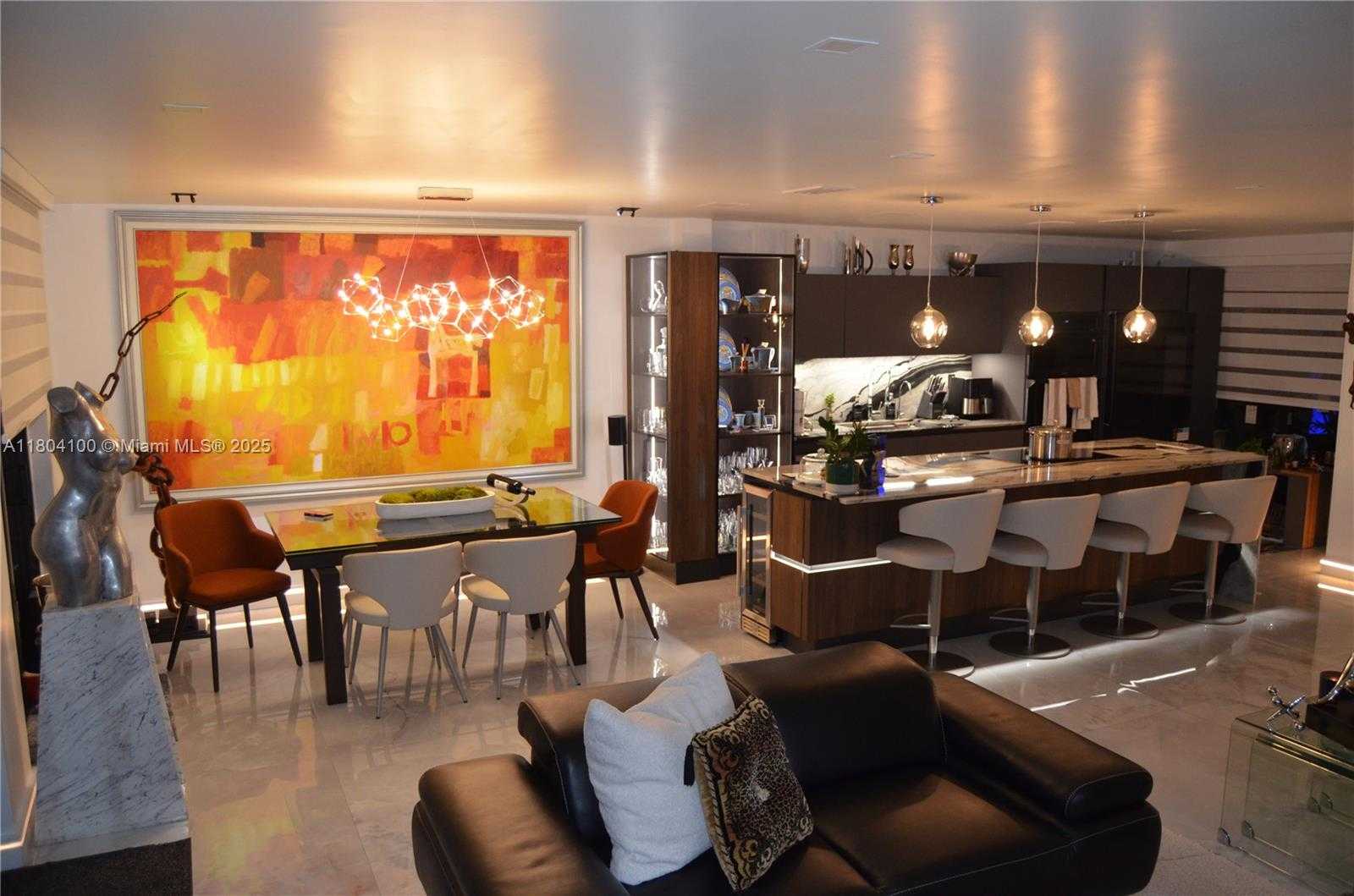 Small Image of 3629 ESTEPONA AVE, Doral Number 18