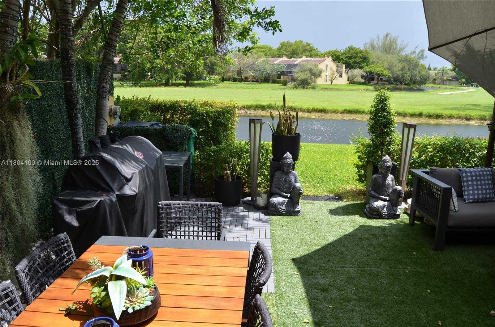 Small Image of 3629 ESTEPONA AVE, Doral Number 66