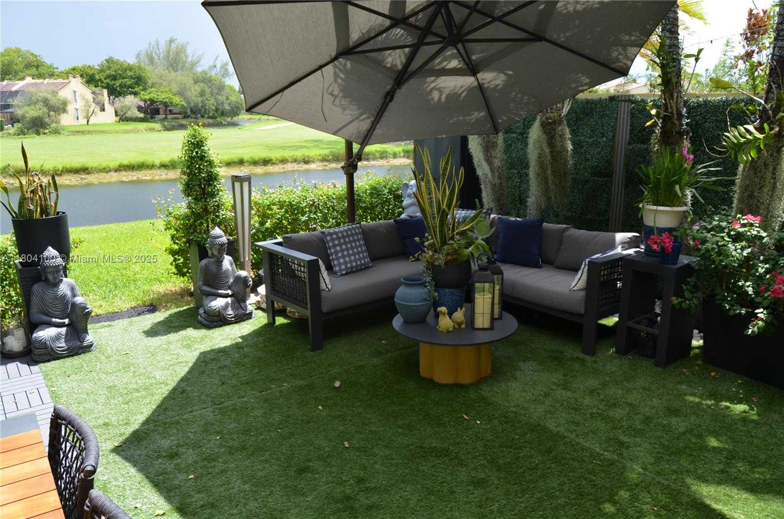 Small Image of 3629 ESTEPONA AVE, Doral Number 67
