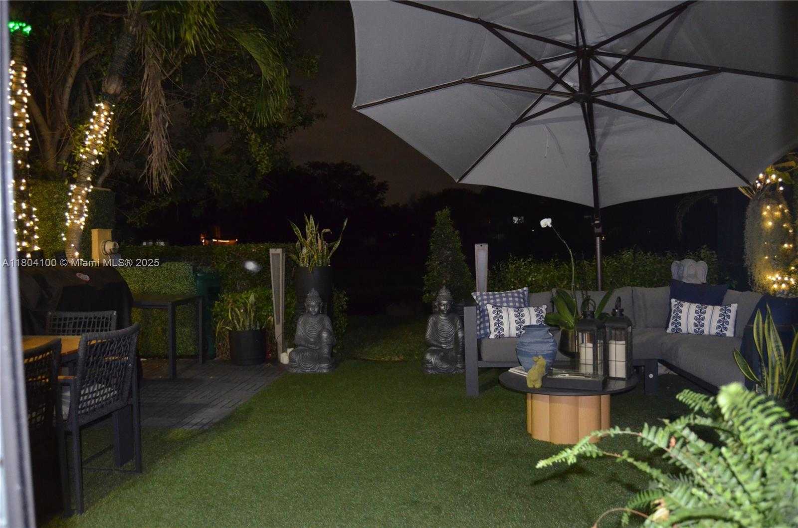 Small Image of 3629 ESTEPONA AVE, Doral Number 75