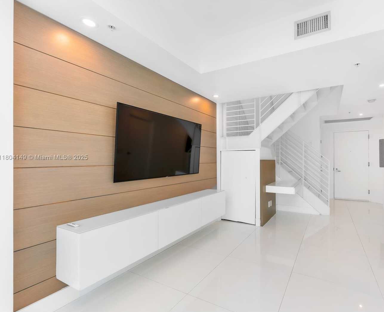 Small Image of 60 SOUTH WEST 13TH ST #2626, Miami Number 6