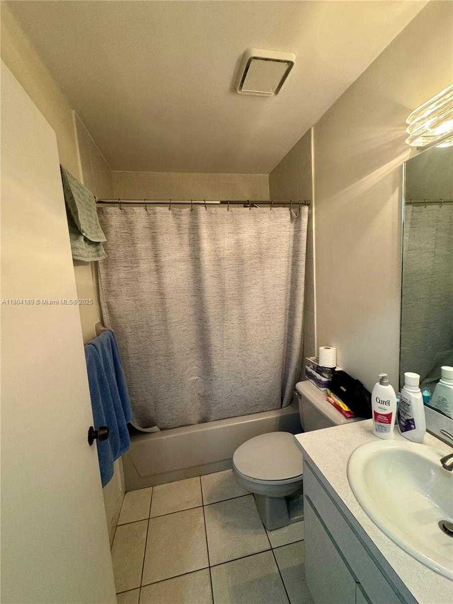 Small Image of 13810 SOUTH WEST 52 ST, Miami Number 10