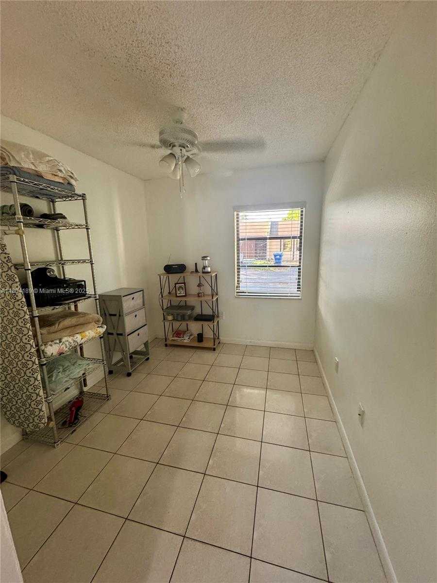 Small Image of 13810 SOUTH WEST 52 ST, Miami Number 13