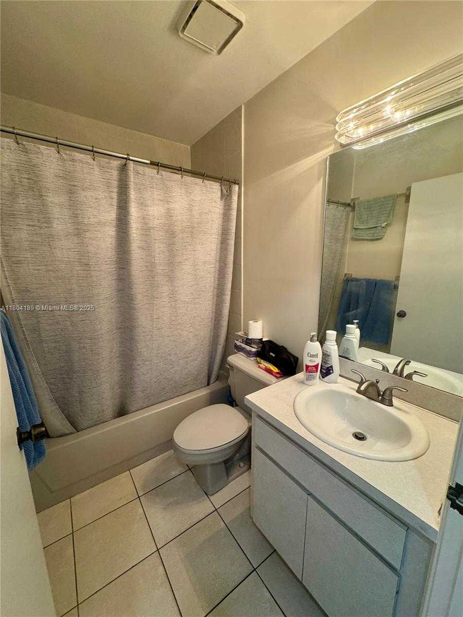 Small Image of 13810 SOUTH WEST 52 ST, Miami Number 9