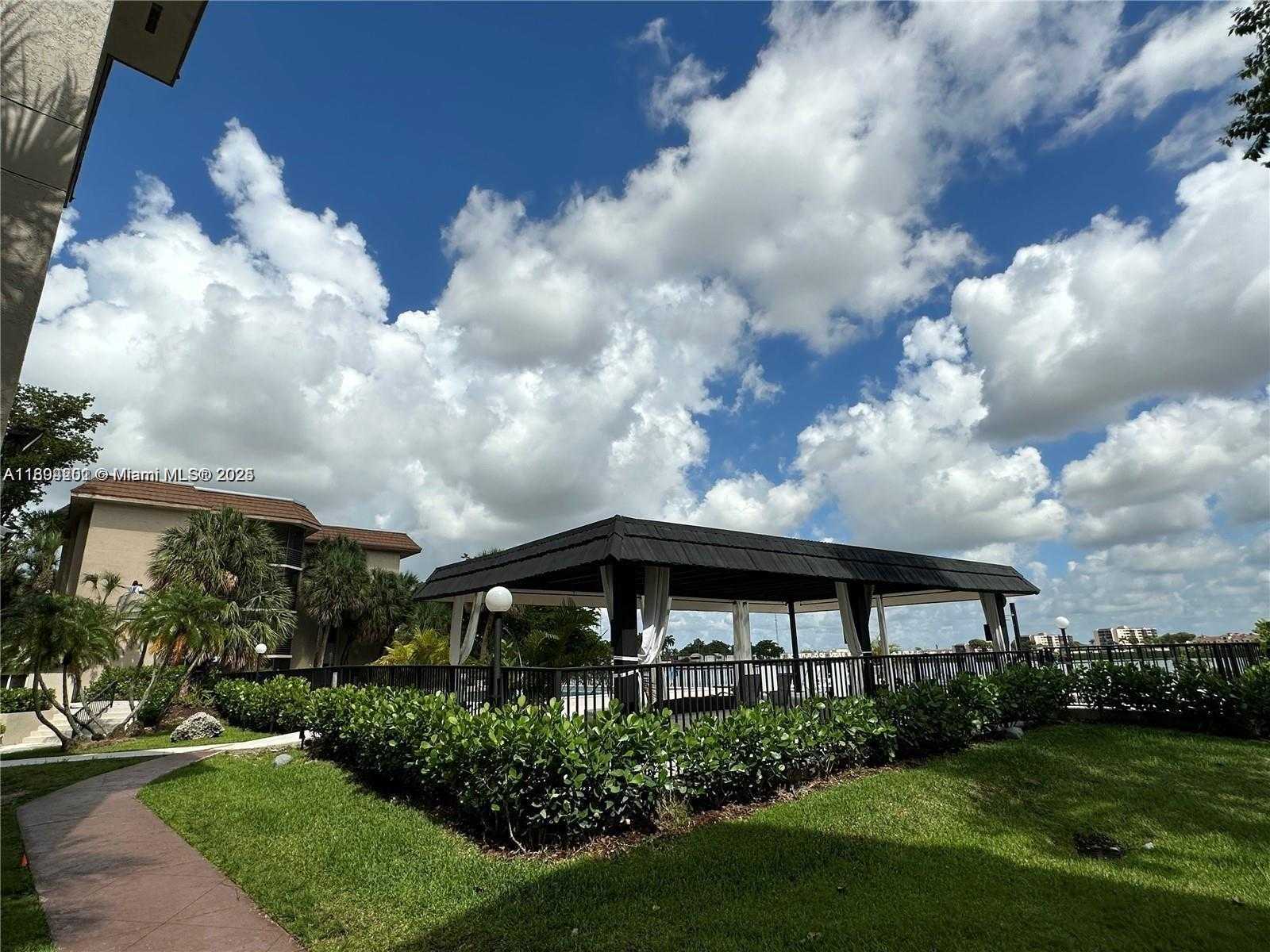 Small Image of 601 IVES DAIRY RD #401-8, Miami Number 18