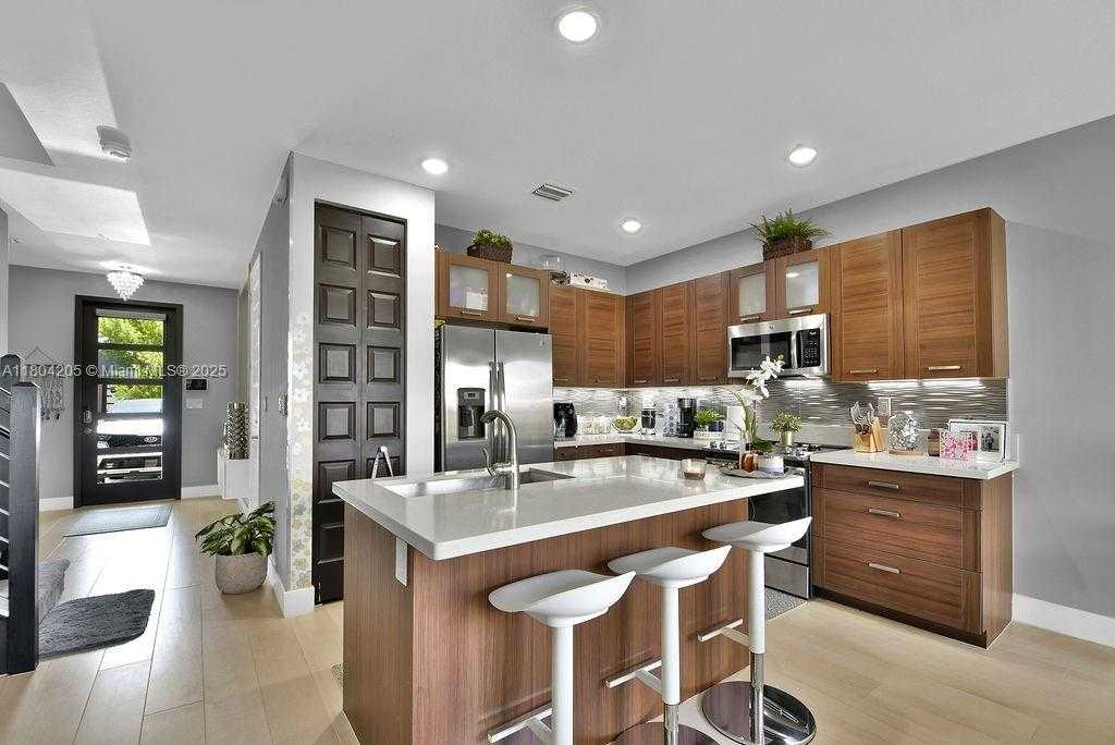 Small Image of 15678 NORTH WEST 91ST CT, Miami Lakes Number 12
