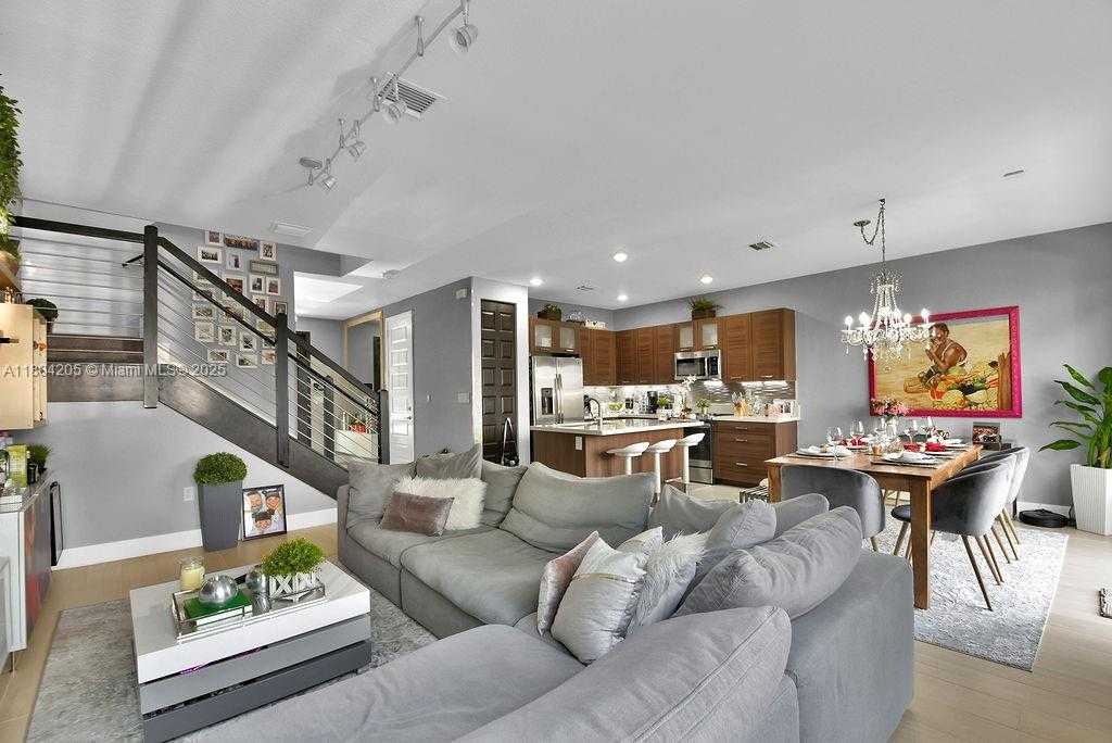 Small Image of 15678 NORTH WEST 91ST CT, Miami Lakes Number 14