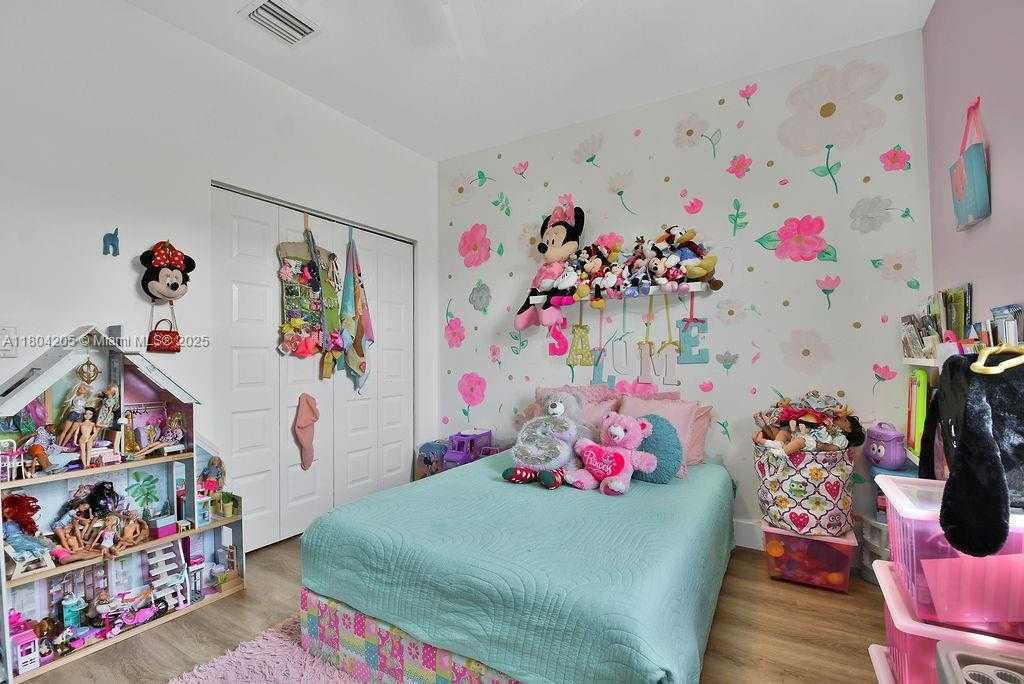 Small Image of 15678 NORTH WEST 91ST CT, Miami Lakes Number 21