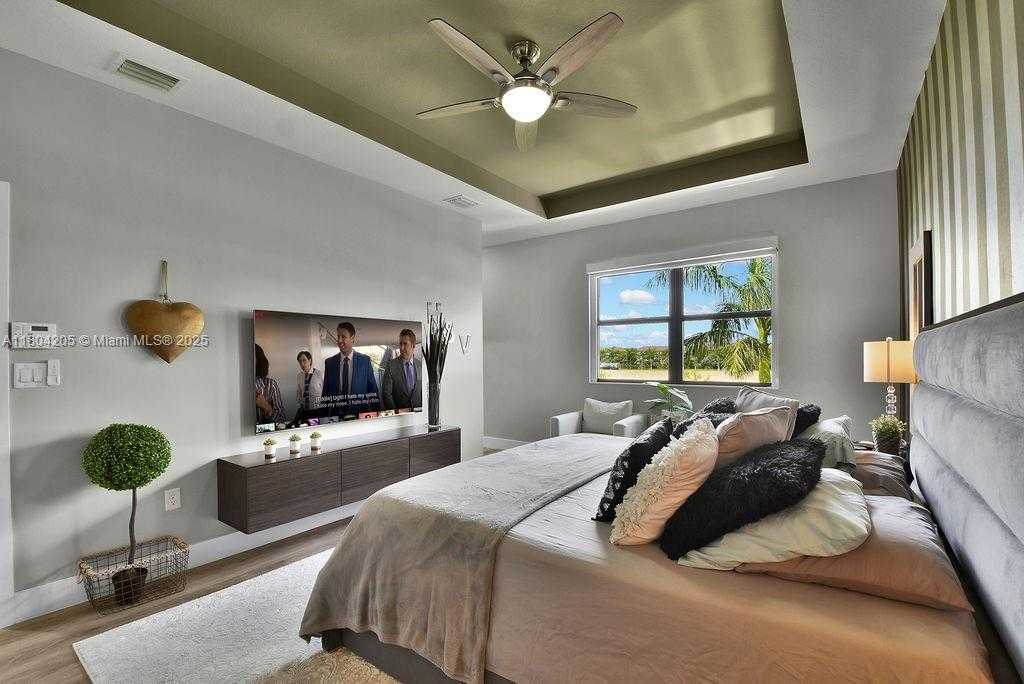 Small Image of 15678 NORTH WEST 91ST CT, Miami Lakes Number 23